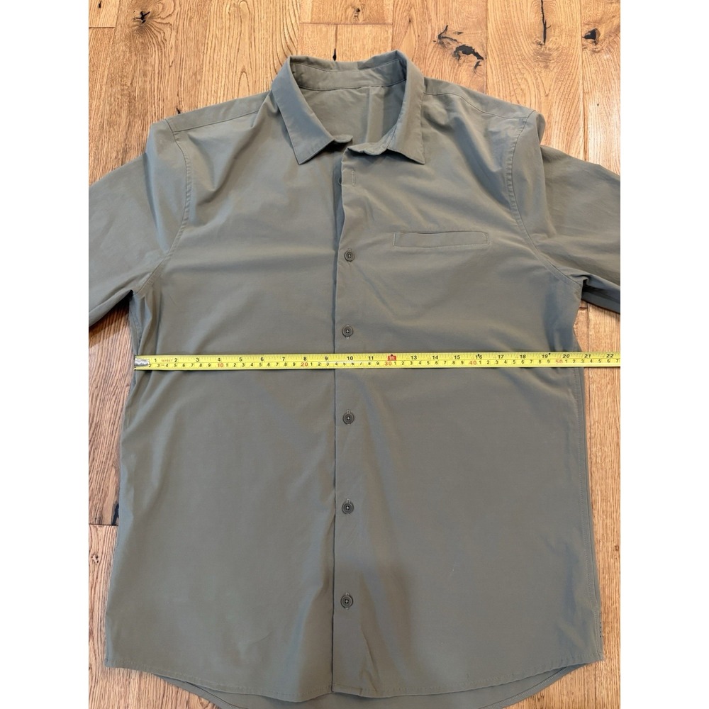 Lululemon Off The Chain Shirt Green Performance Stretch Button Down Sz Large - Picture 3 of 5